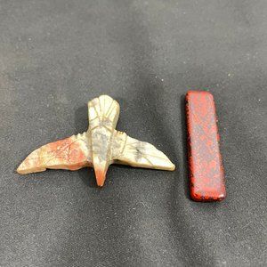 Small stone bird pendant for necklace with extra